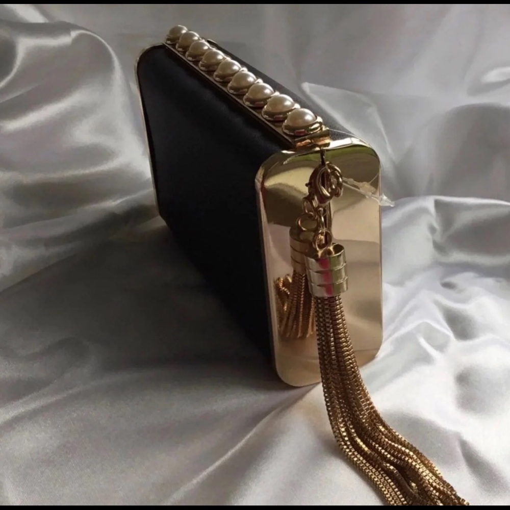 Gold Metal Frame Black Leatherette Fashion Clutch Bag - Picture 7 of 11